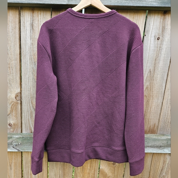 Express Textured Top - Picture 6 of 8